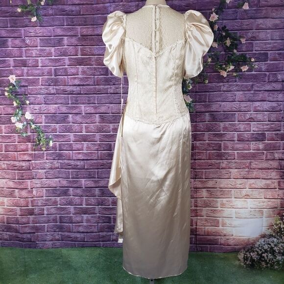 Lorrie Kabala Full Length Poof Sleeve Ivory Dress - Picture 5 of 12